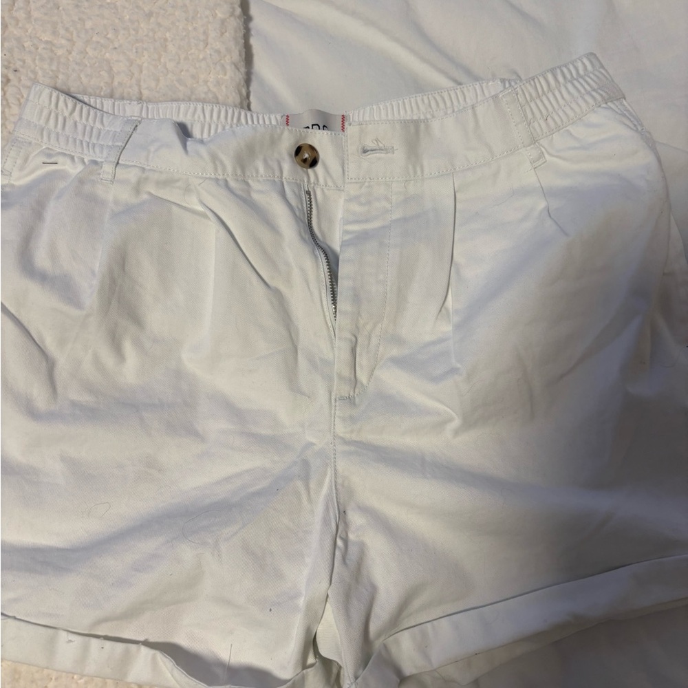 Nice white Shorts